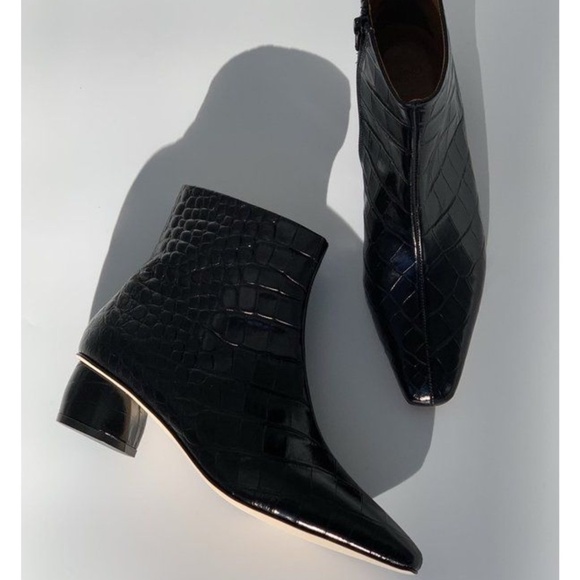 NEW LoQ Matea Crocodile Embossed Leather Ankle Boots Sz. 36 (US 5.5) - Picture 1 of 9